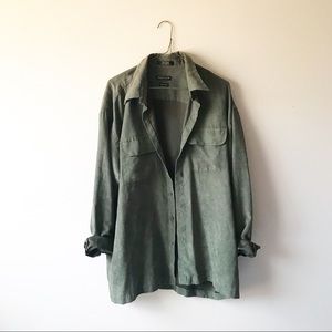 4/$25 🌈 Van Heusen Suede Olive Oversized Top